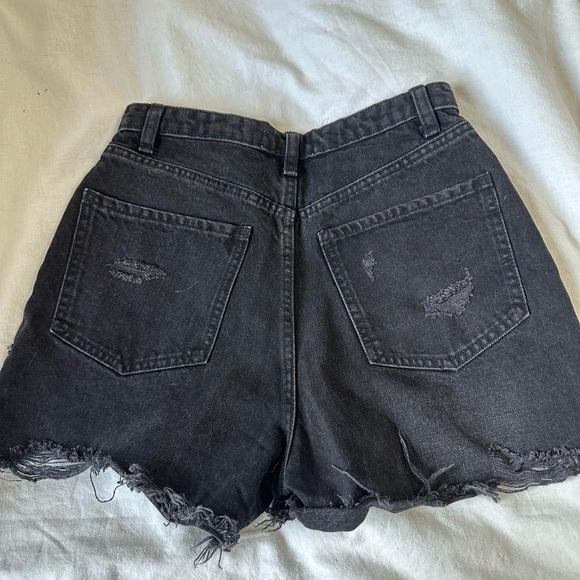 Zara vintage cut off shorts - Picture 3 of 3